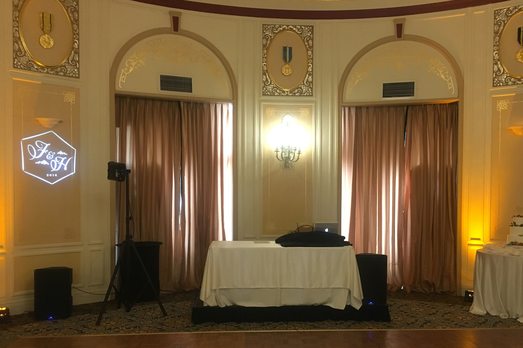 F&H gold Room